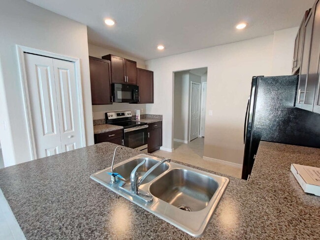 Building Photo - 4710 Norman Oak Pl