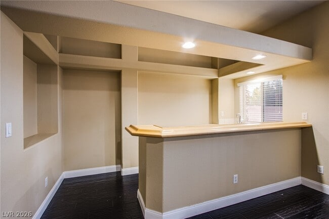 Building Photo - 6637 Coronado Palms Ave