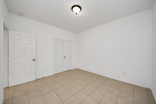 Building Photo - 9210 Wheatley St