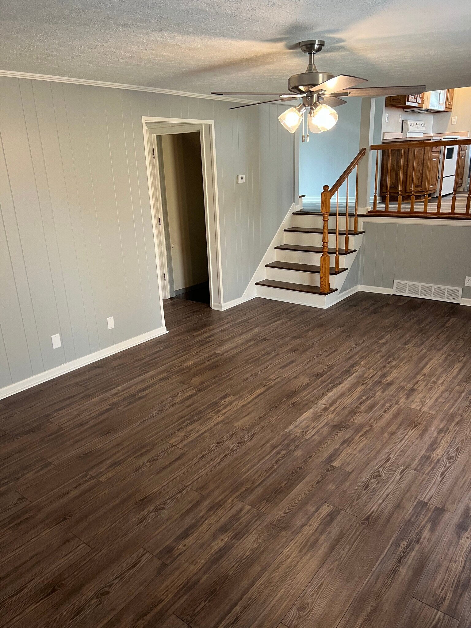 Building Photo - 8005 Casualwood Ct