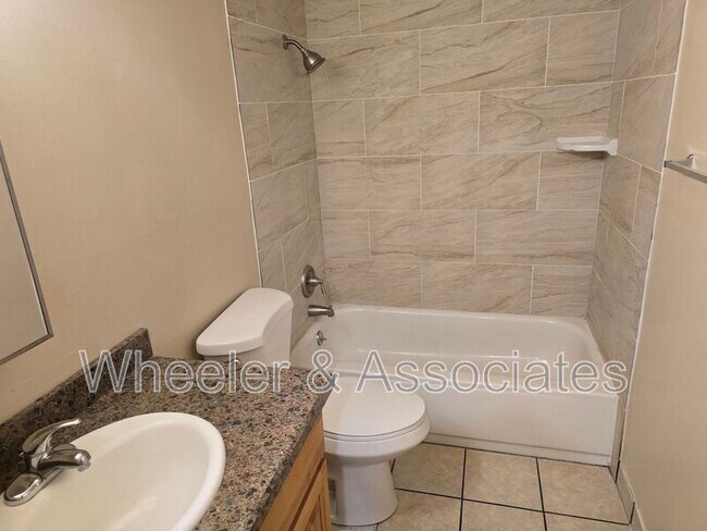 Building Photo - 3070 Eccles Ave