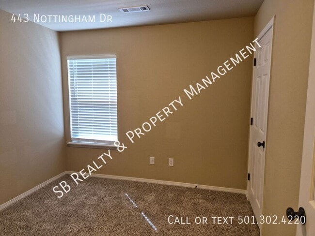 Building Photo - 443 Nottingham Dr