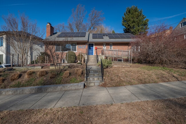 Building Photo - 1407 Leegate Rd NW