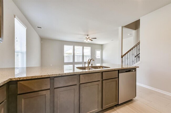 Building Photo - 3346 Etring Ln