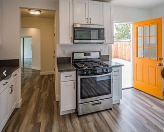 kitchen/back door - 5017 W 123rd Pl