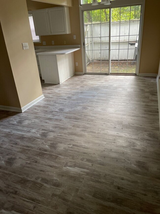 Building Photo - $1,595 Mo. - Pet Friendly, 3 Bedroom, 2 Bath Duplex will be available soon!