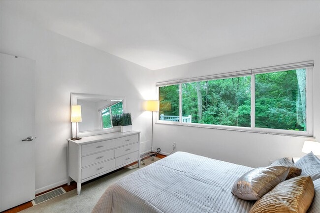 Building Photo - 1807 Fair St