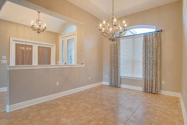 Building Photo - Hidden Creek Golf Course Home with Pool, Fenced Yard, and Bonus Room!