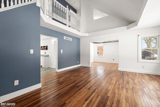 Building Photo - 7618 Sylvan St