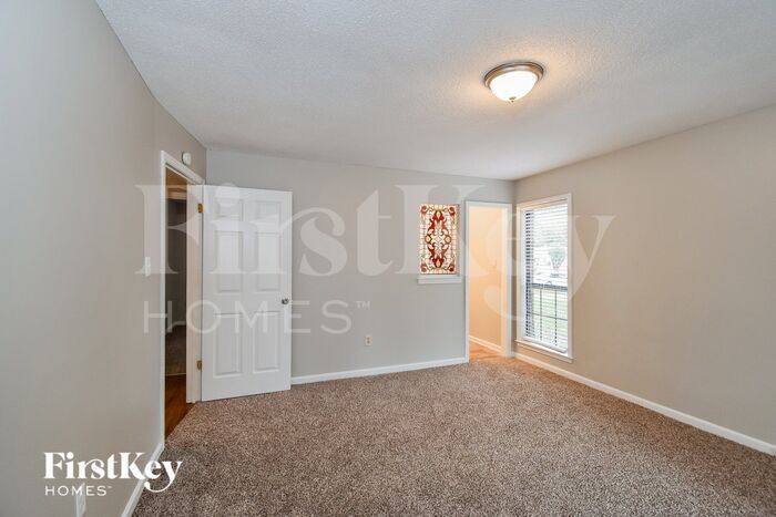 Building Photo - 6375 Treadway Trail