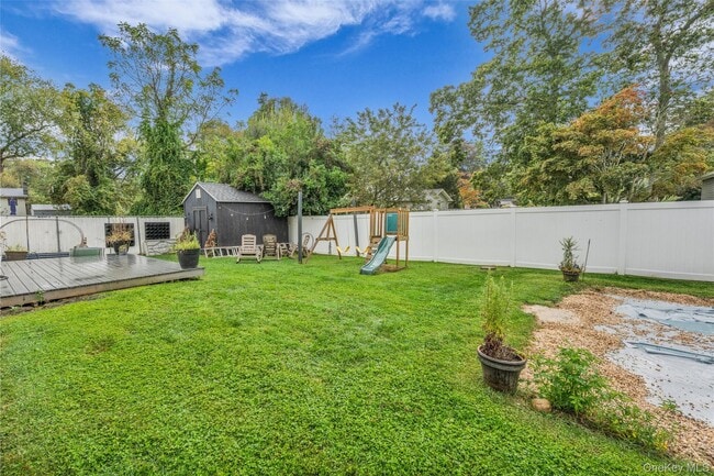 Building Photo - 98 Dahlia Dr