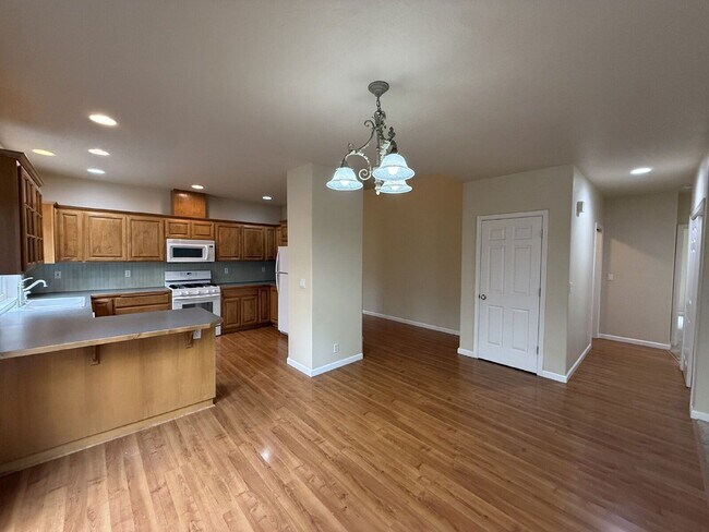 Building Photo - 3540 Sterling Woods Dr