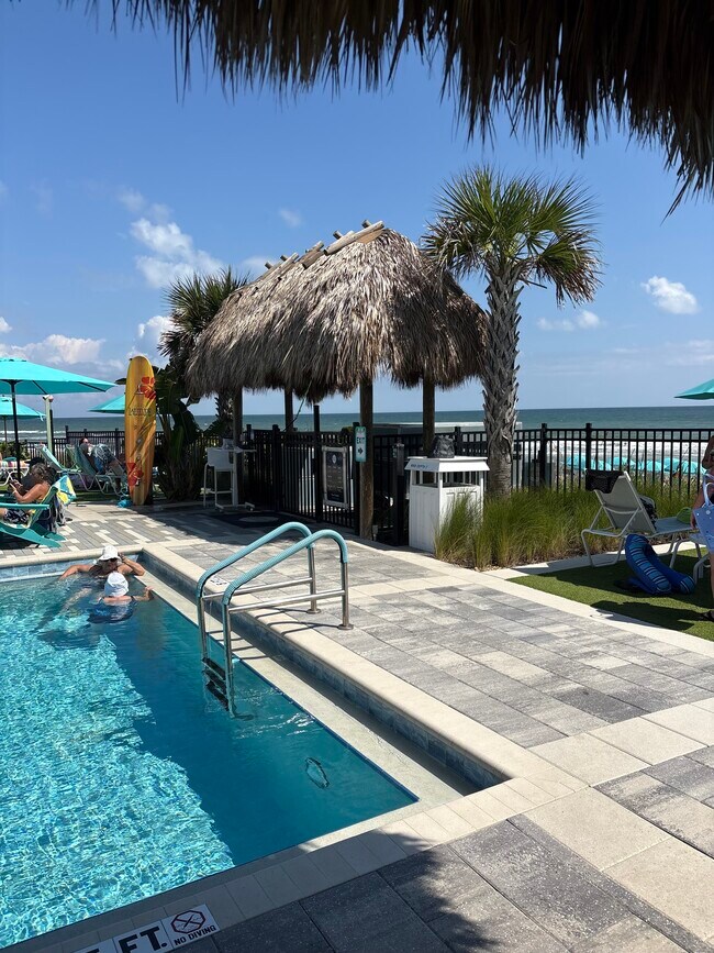 Building Photo - 400 Gypsy Palace Ln