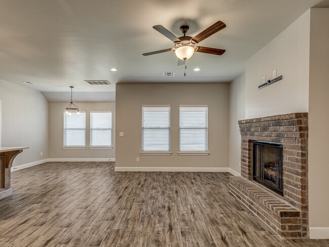 Building Photo - 4505 Black Mesa Ln