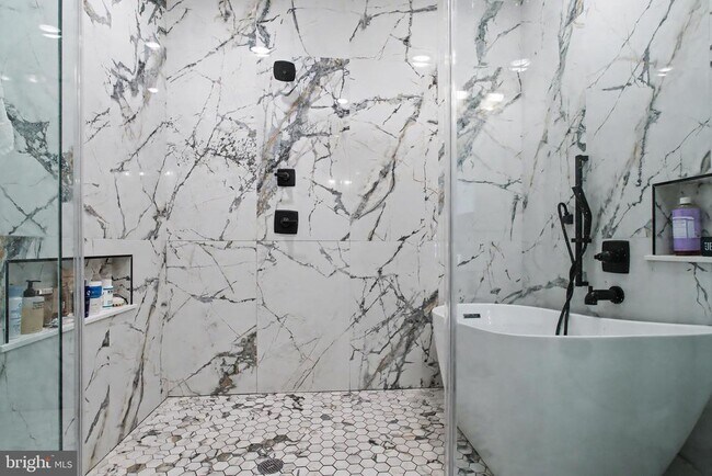 Building Photo - 120 N 3rd St