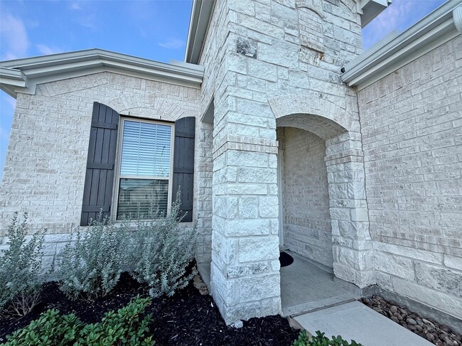 Building Photo - 17207 Thorwell Ln