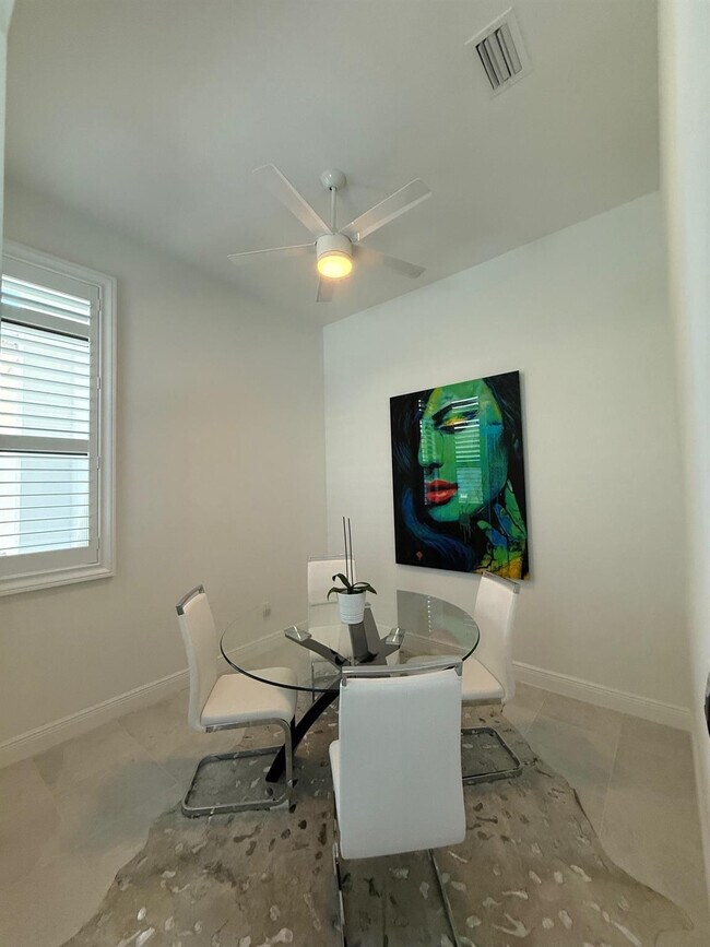 Building Photo - 187 SE Via Sangro