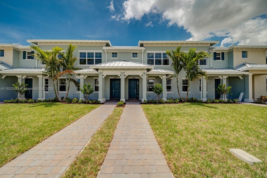 Building Photo - 1280 Eucalyptus Dr