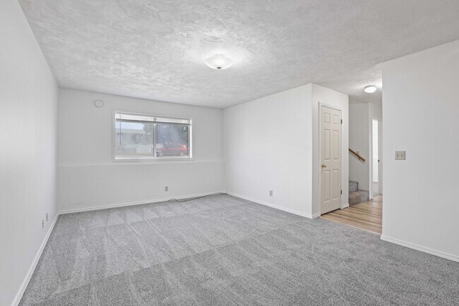 Building Photo - 2286 Stace St