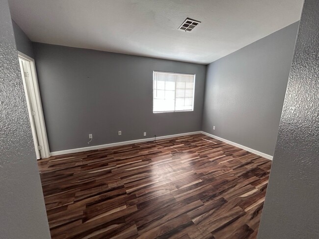 Building Photo - 2501 Sierra Luna Ave
