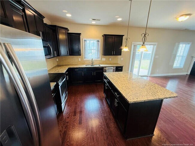 Building Photo - 38 Quatrefoil Ct