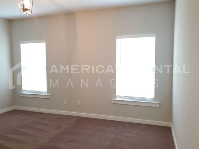 Building Photo - Bright, Airy Home or Rent in Clanton, AL!!! COMING SOON