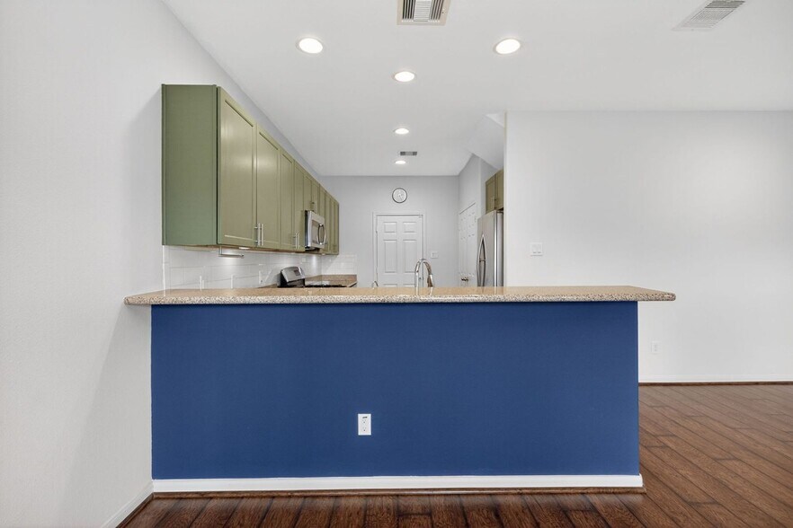 Building Photo - 17019 Wilthorne Gardens Ct