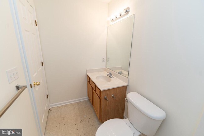 Building Photo - 202 Carsons Ct