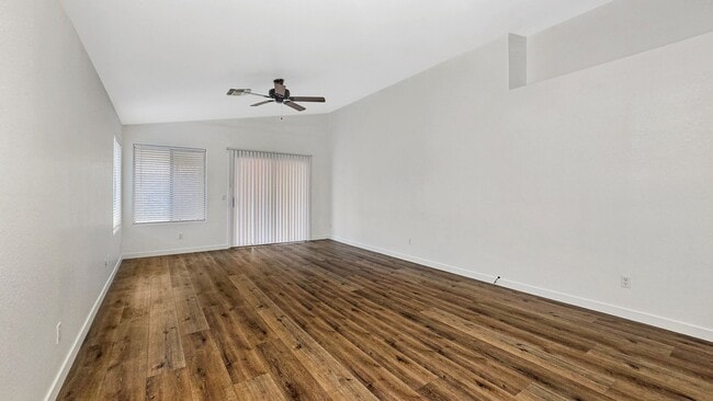 Building Photo - Location! Location! Location! 83rd & Thunderbird