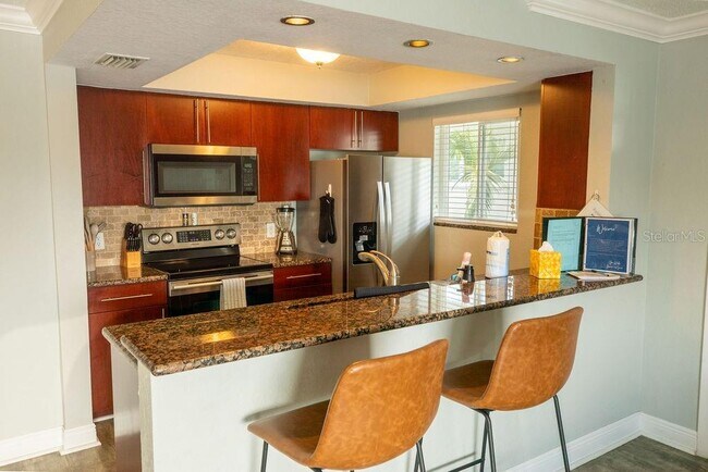 Building Photo - 185 Brightwater Dr