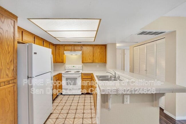 Building Photo - 5885 El Cajon Blvd