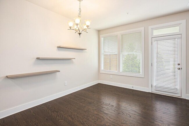Building Photo - 1247 Winterhaven Dr
