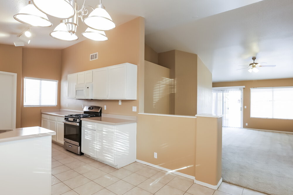 Building Photo - 2030 N 87th Dr