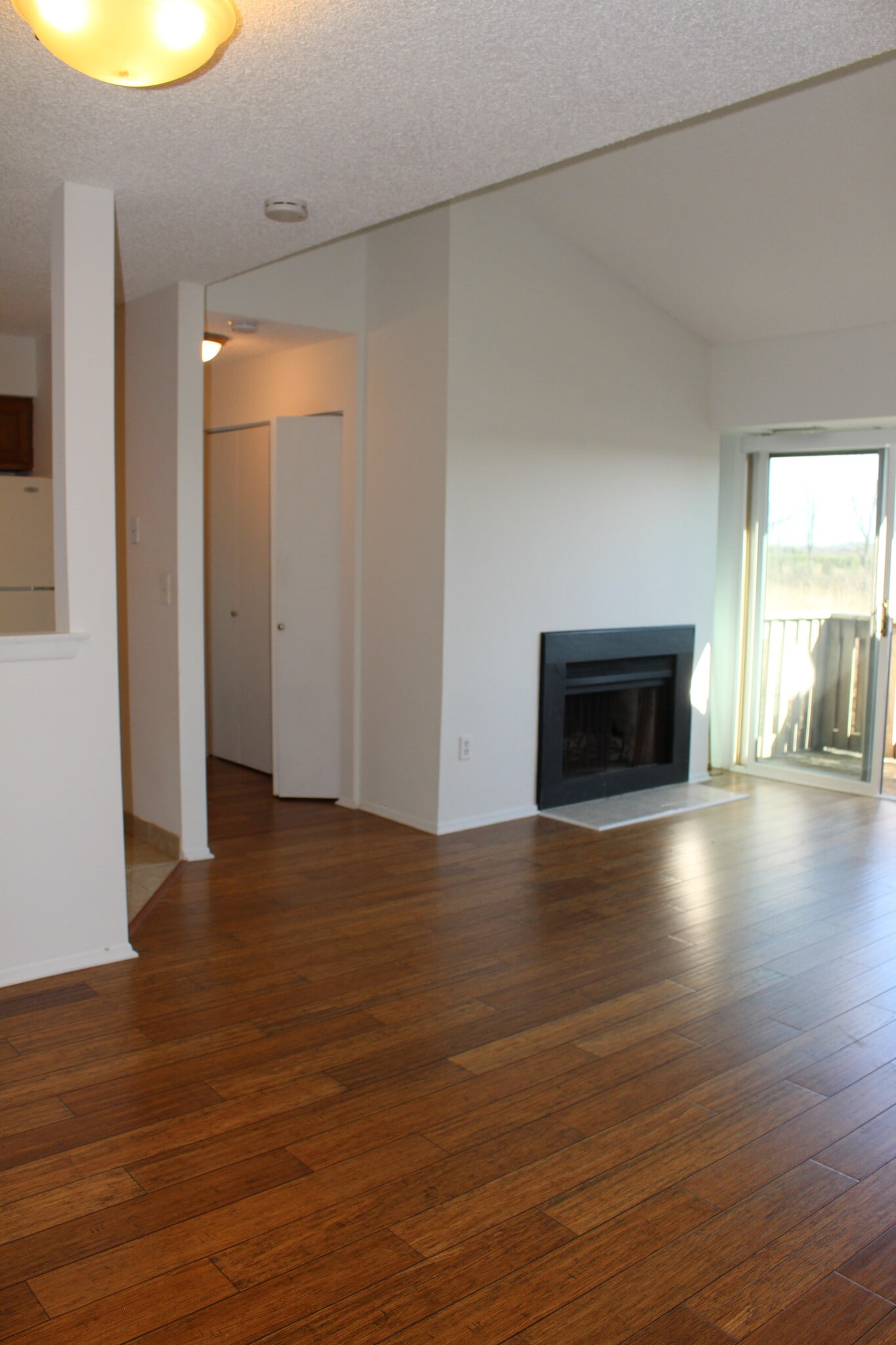 Building Photo - 812 Aspen Dr