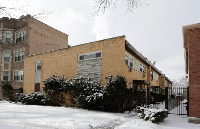 Primary Photo - 6950 S Cregier Ave