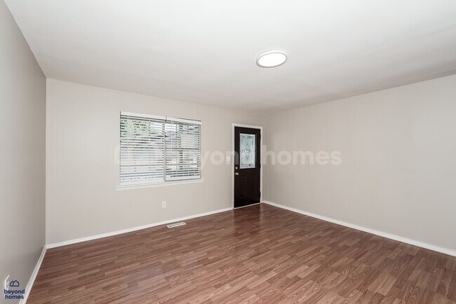 Building Photo - Charming 4-Bedroom, 2-Bath Home in Adamsville, AL – Now Available!