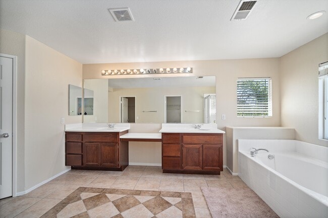 Building Photo - 26426 Mare Ln