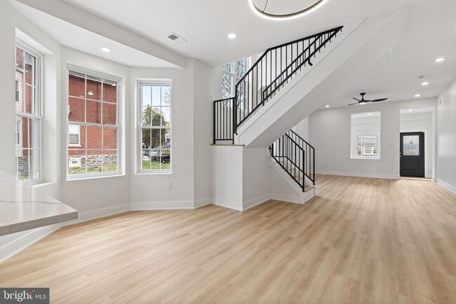 Building Photo - 5237 McKean Ave