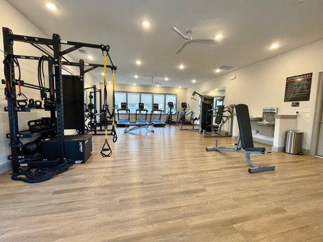 Building Photo - Lombardy | 2 Bed 2 Bath | 1100 sf