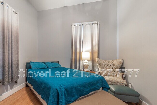 Building Photo - 405 Florida St