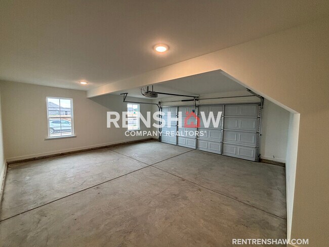 Building Photo - 6522 John Hamilton Wy E