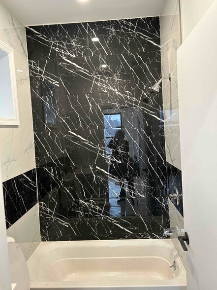 Building Photo - 2616 Avenue D