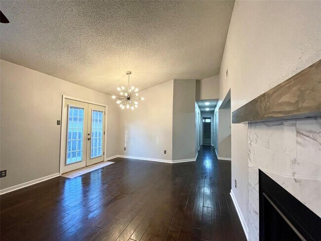 Building Photo - 5912 Avery Island Ave