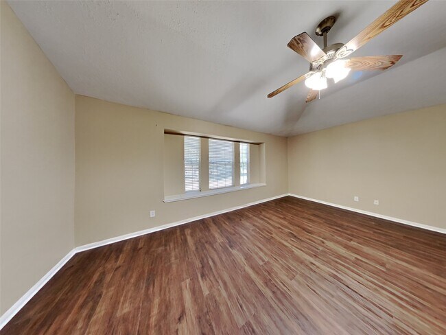 Building Photo - 31106 Perlican Dr