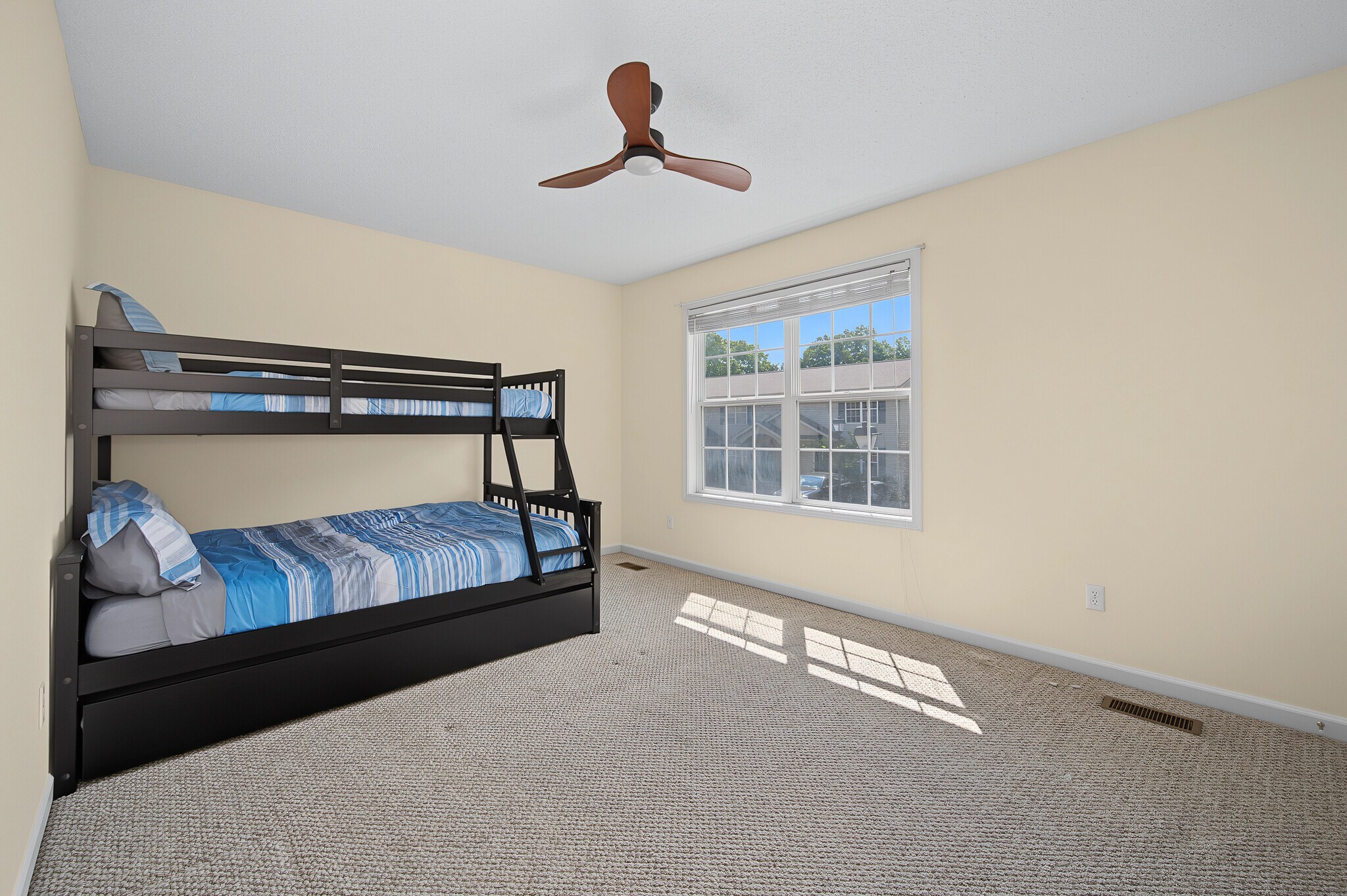 Building Photo - 3209 Quiet Way