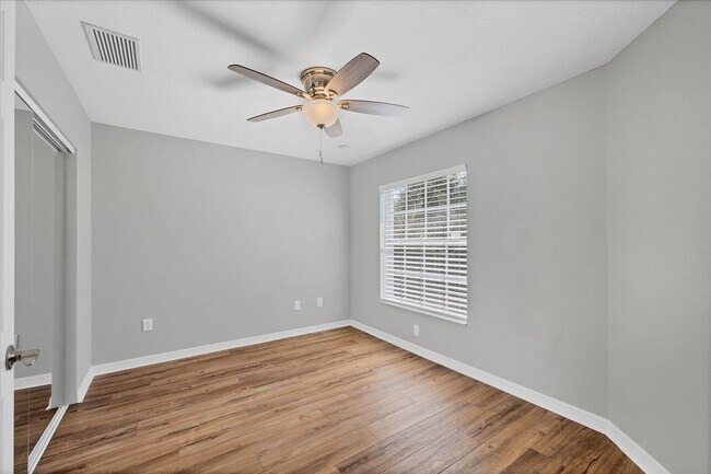 Building Photo - 2821 Embassy Rd