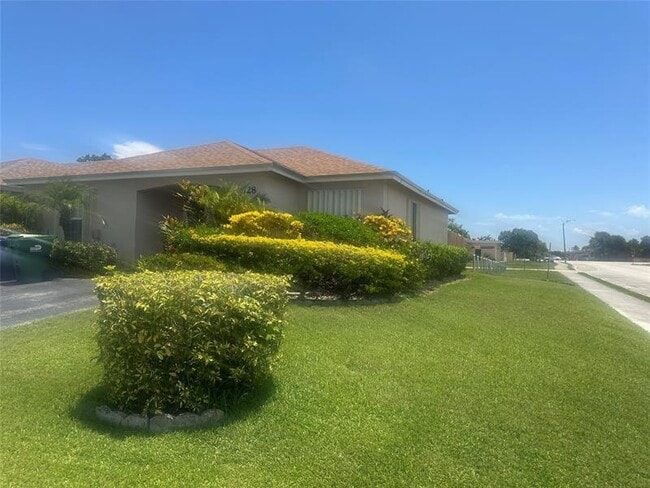 Building Photo - 2728 NW 200th Terrace