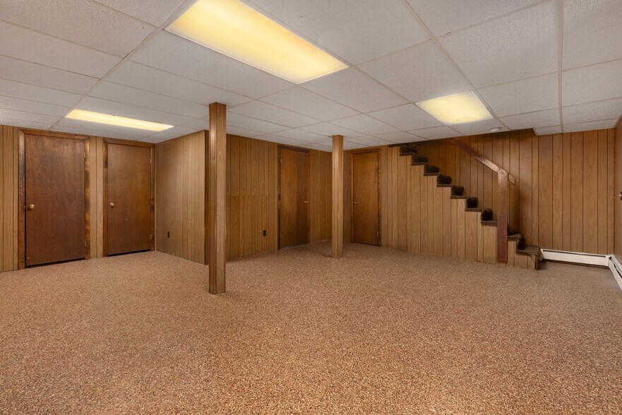 Building Photo - 465a Vernon Ave