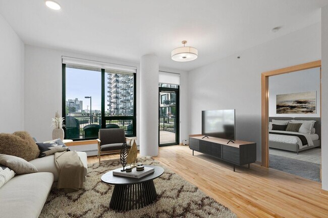 Primary Photo - 1240 S 2nd St