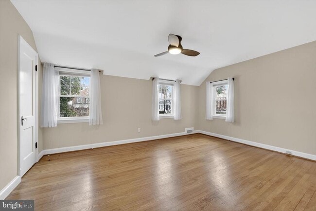 Building Photo - 4428 Butterworth Pl NW